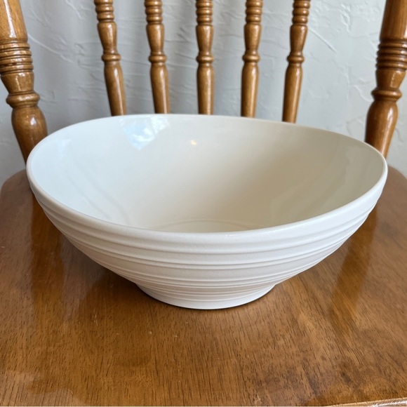 Mikasa Swirl White‎ Elegant Serving Bowl Vegetable Pasta - Picture 12 of 15